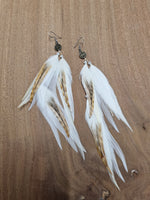 Feather earrings • White and striped feathers with a coin (short)