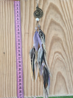 Single Feather earring • Shell 🐚