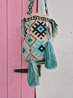 Wayuu Mochila • ARTE (shorter strap)