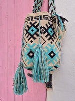 Wayuu Mochila • ARTE (shorter strap)