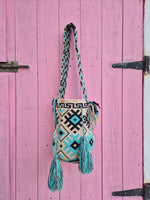 Wayuu Mochila • ARTE (shorter strap)