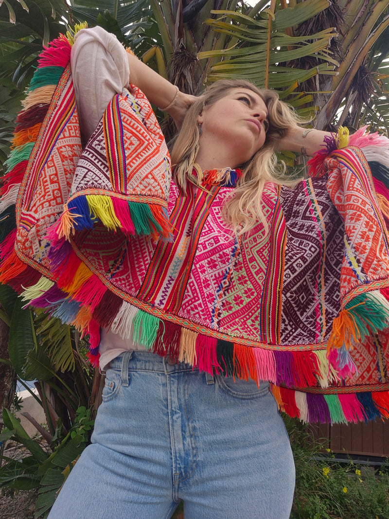 Vintage poncho with fringes