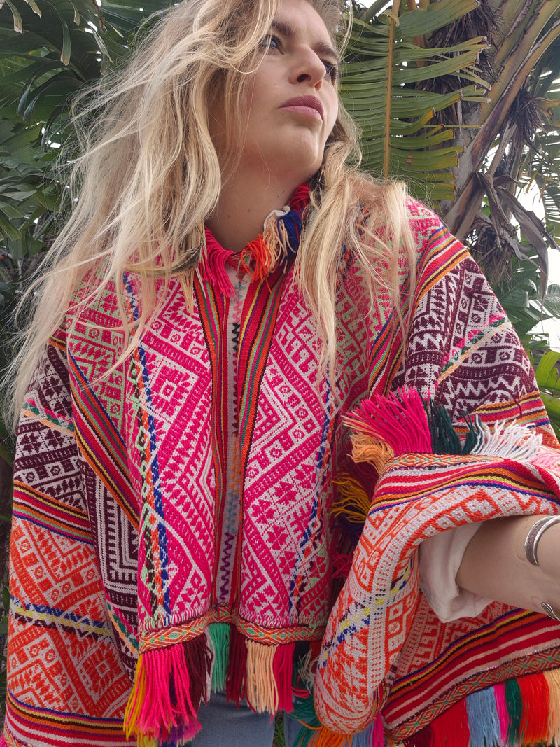 Vintage poncho with fringes