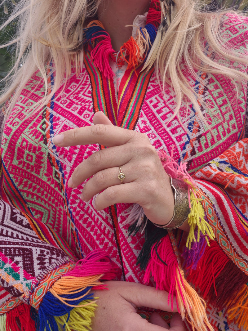 Vintage poncho with fringes