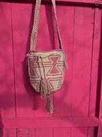 Wayuu Mochila • MEDIUM • lilac/baby pink