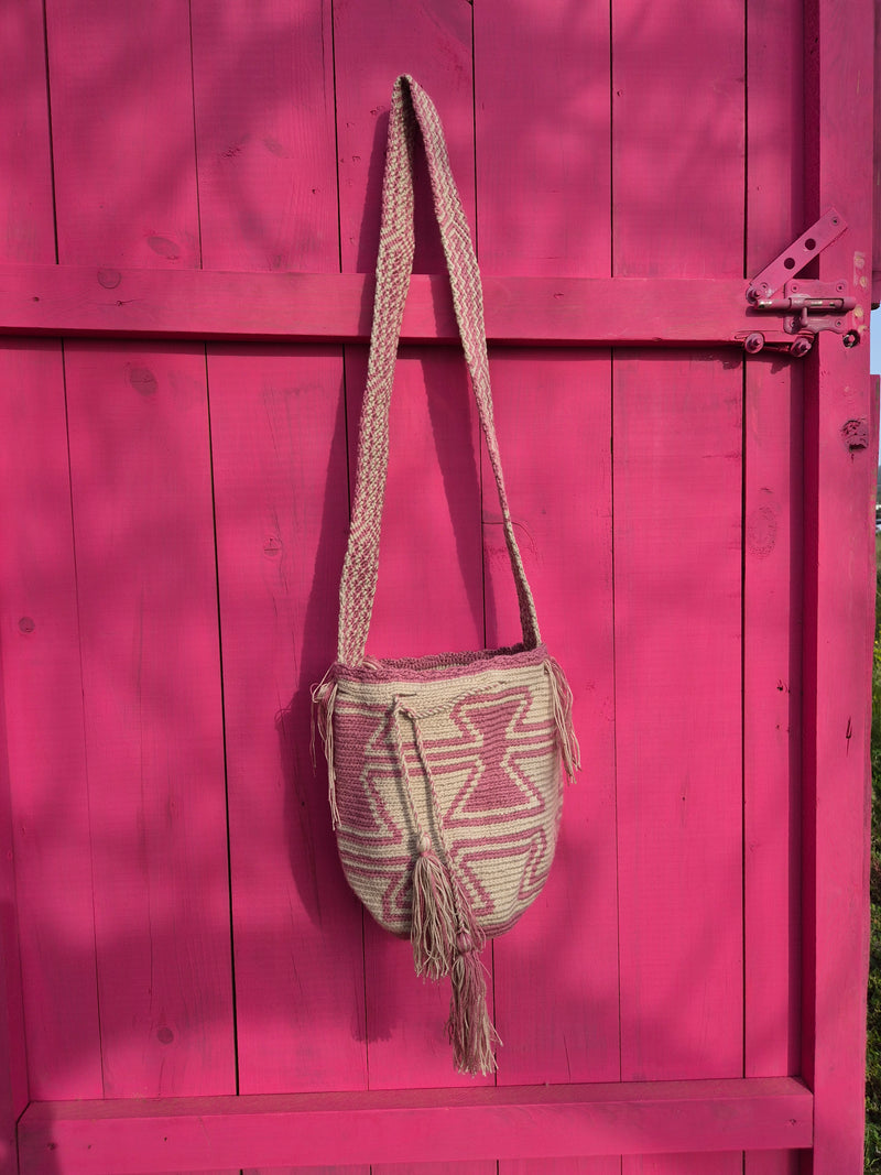 Wayuu Mochila • MEDIUM • lilac/baby pink