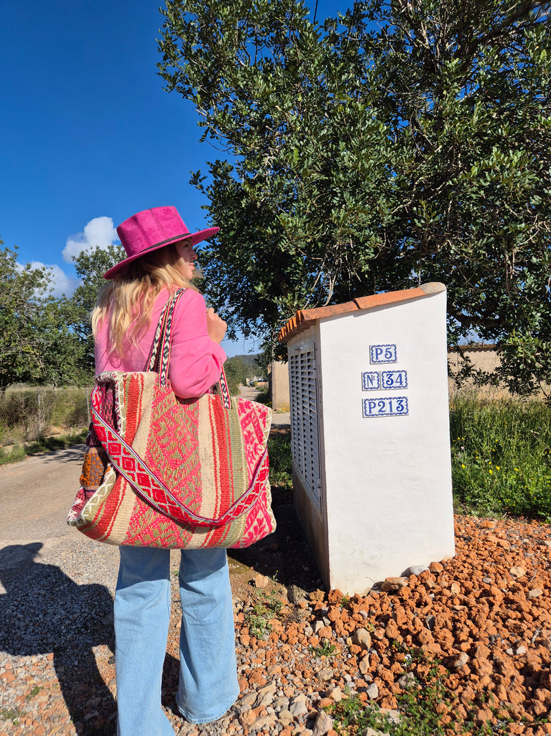 CUSCO MEGA bag • INTO THE WILD