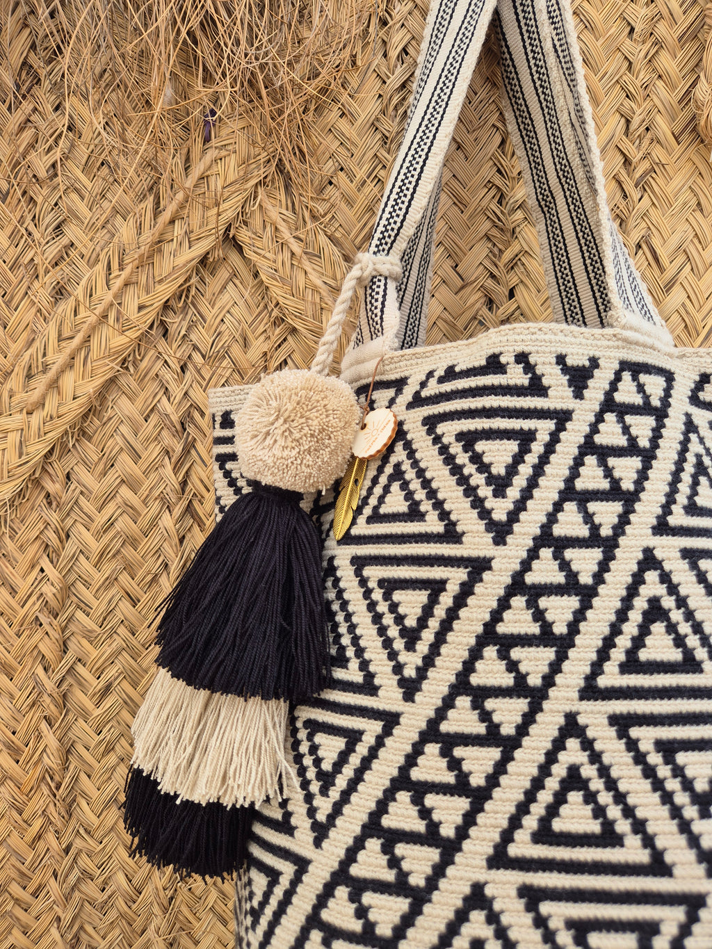 WAYUU XL BAG • PYRAMIDS