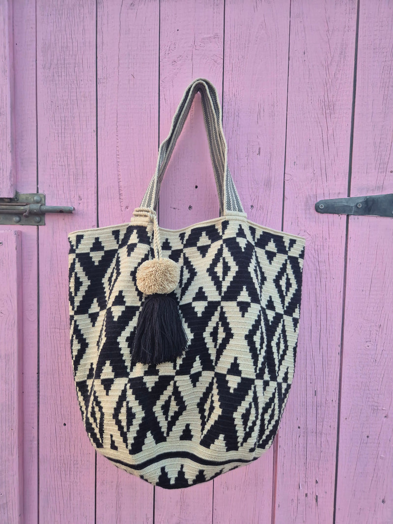 SUSU XL BAG • KISSES XX