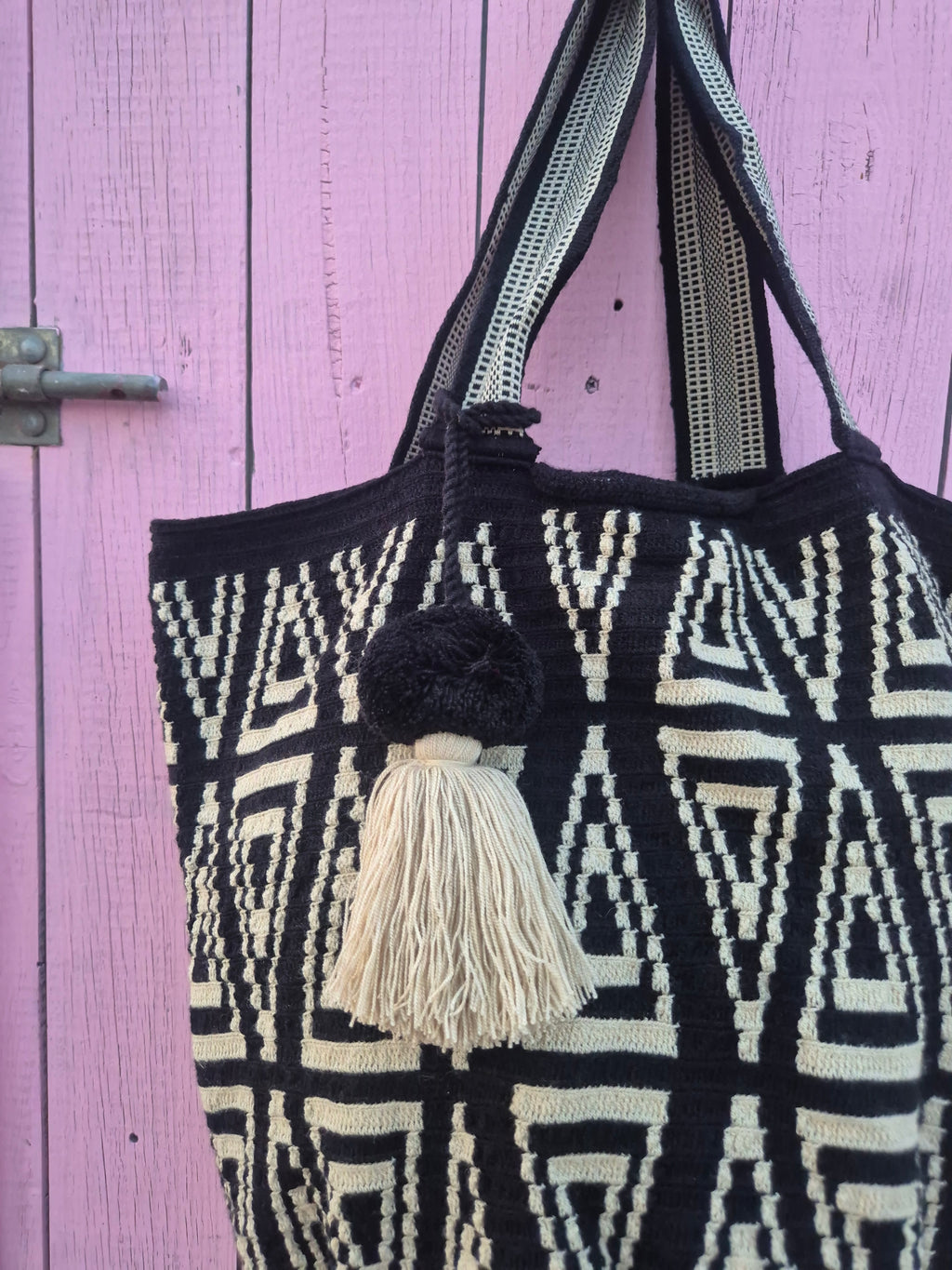 SUSU XL BAG • PYRAMIDS
