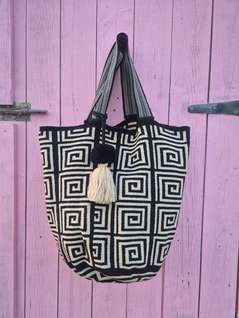SUSU XL BAG • LABYRINTH
