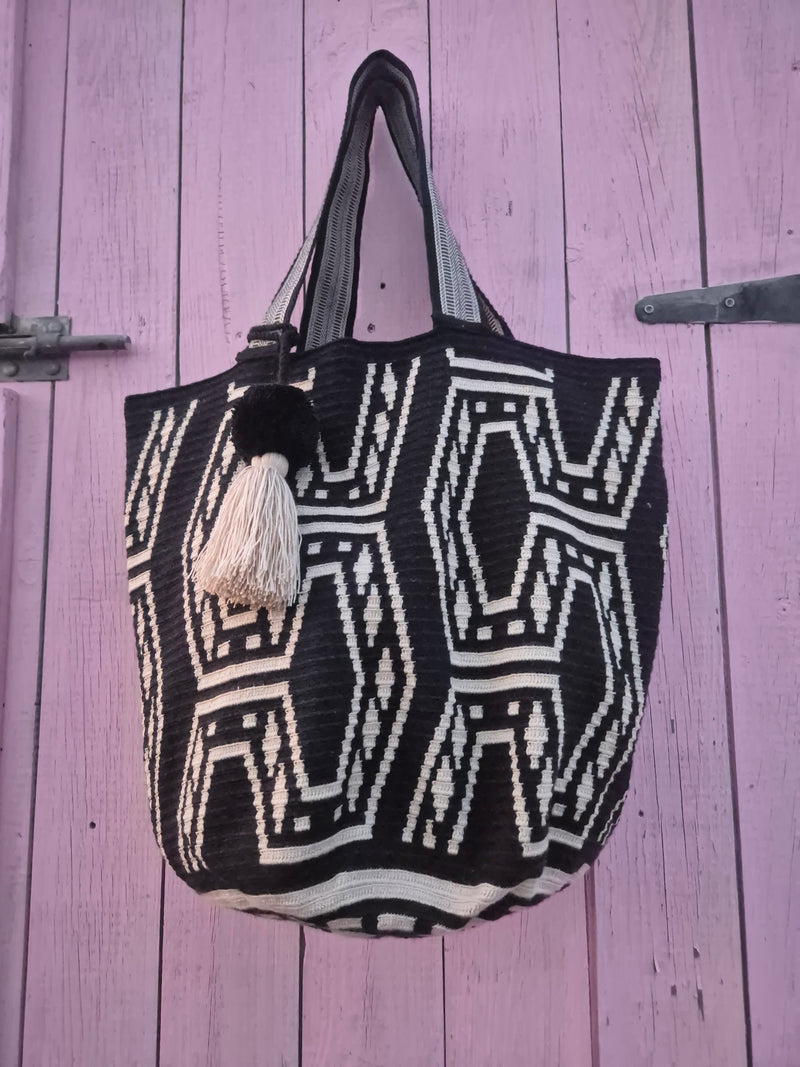 SUSU XL BAG • The Black & White III