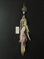 Single Feather earring • Shell 🐚
